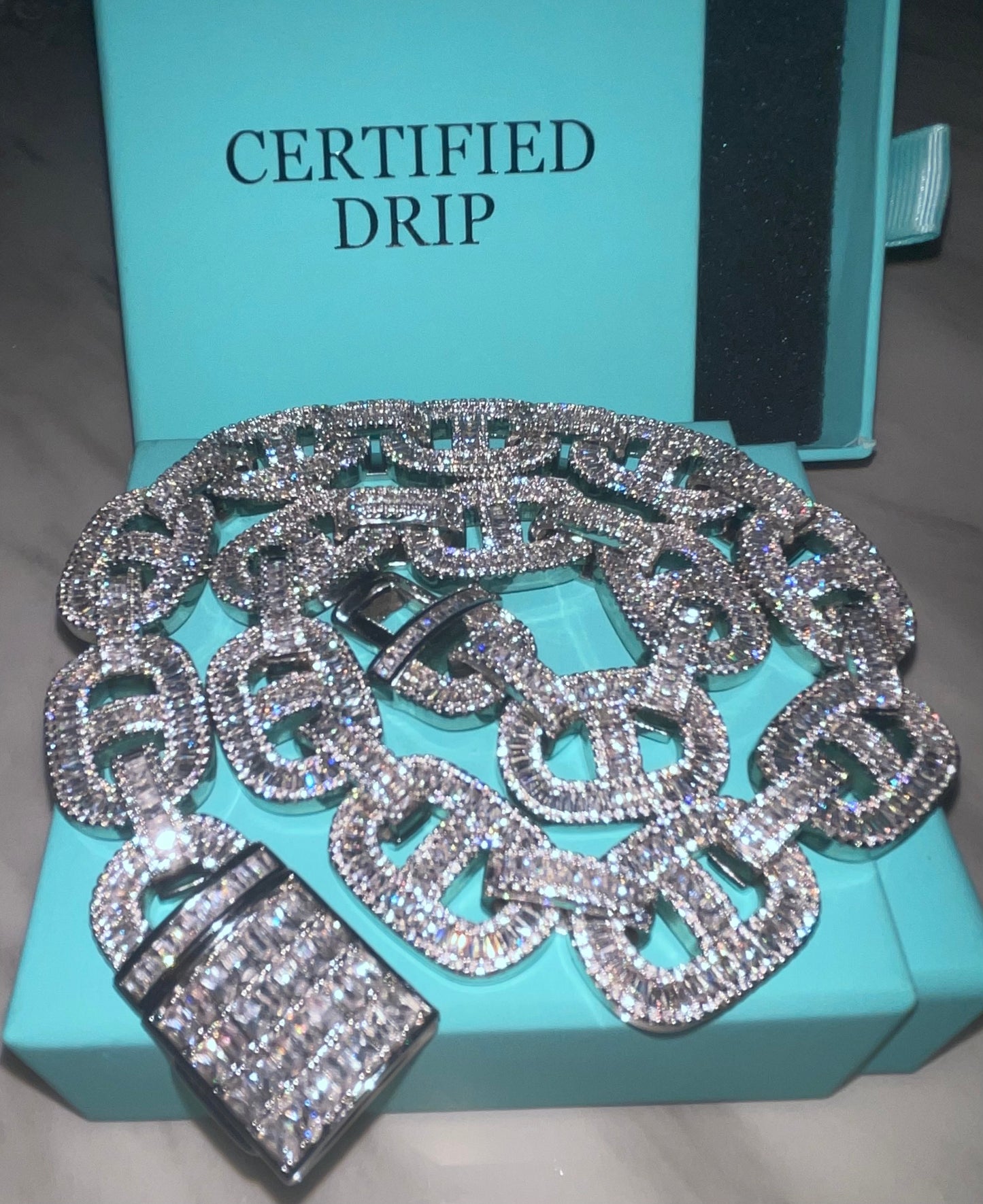 Picture of 18mm Baguette Miami Cuban Prong Link Chain