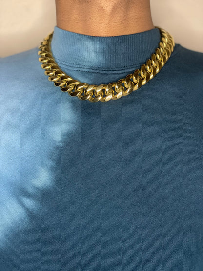 Image of gold18mm Miami Cuban Stainless Steel being worn by model.