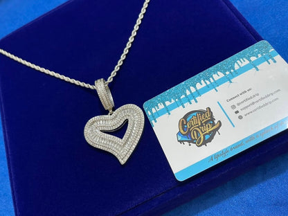 Icy mini heart pendant